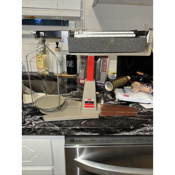 VINTAGE OHAUS CENT-O-GRAM‎ FOUR BEAM BALANCE SCALE 311G