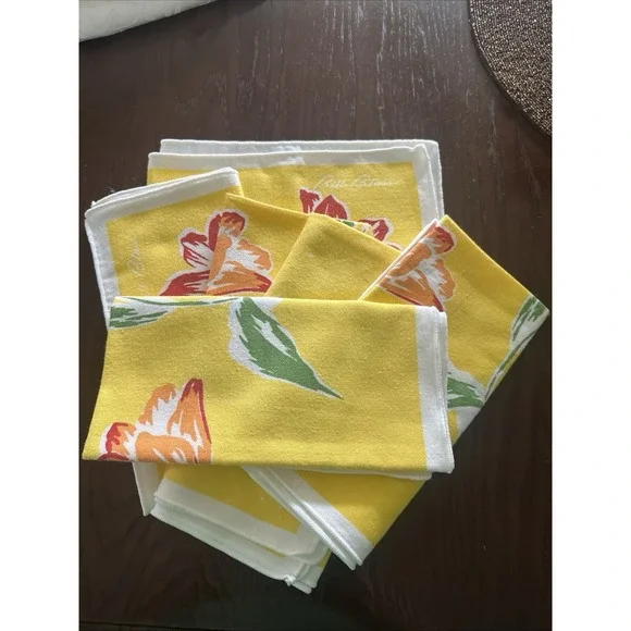 Set of 6 Vintage Yellow Tulip Napkins by Bill Blass Cotton Summer 17