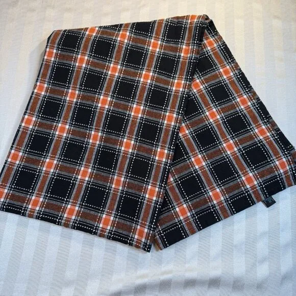 Cynthia Rowley Tablecloth Plaid 60”x 84” Orange Black White Silver Halloween