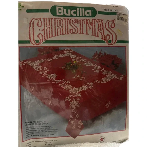 Vintage Bucilla NOS Christmas Poinsettias Cross Stitch Kit Napkins Set of 4‎ NWT