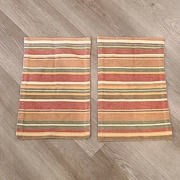 Pair striped placemats