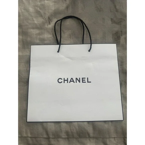 Chanel Boutique Store Shopping Gift Bag White Black Paper Rope Handles‎ Medium