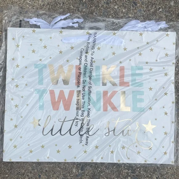 Spritz Re-Useable Twinkle Twinkle Little Star Gift Bags,‎ Set of 4, NIP