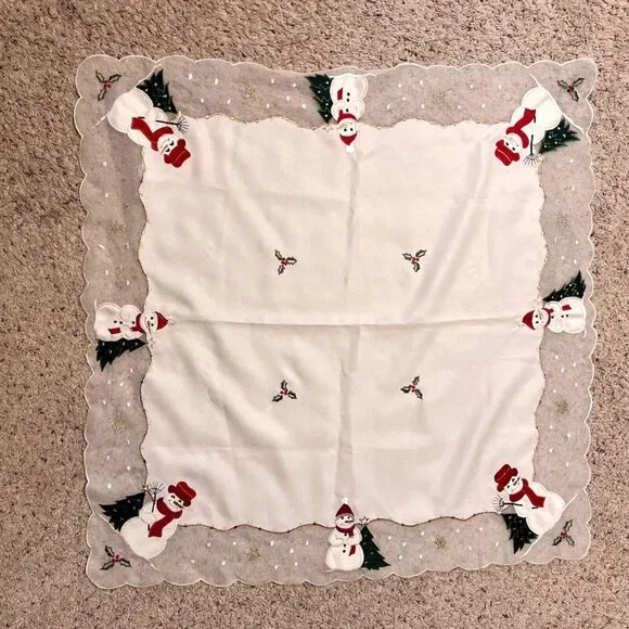 PEGGY WILKINS Design Snowman Winter Christmas Holly Square Tablecloth UK 32