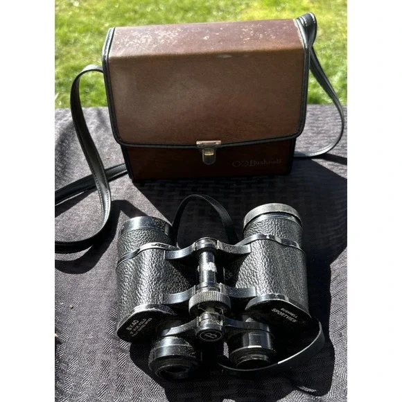 Vintage Bushnell 8 x 40 Binoculars Sportview Wide Angle With Carrying Case