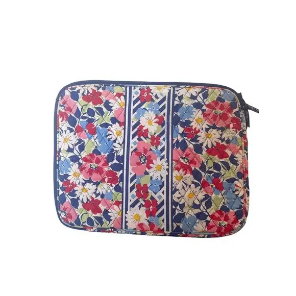 Vera Bradley Large Laptop Computer Case Sleeve Summer Cottage Retired Pattern