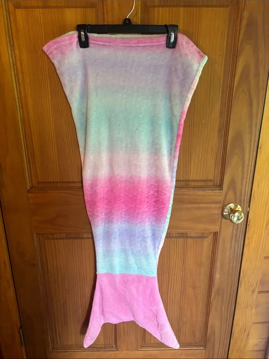 Pastel Ombre Mermaid Tail Blanket - Pink, Aqua, Lavender