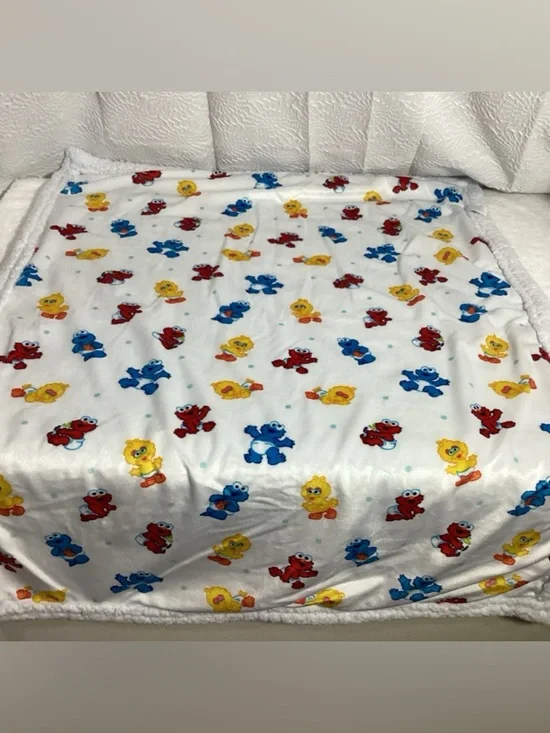 Vintage Sesame Street Babies Graphic Printed Baby Blanket Sherpa Back
