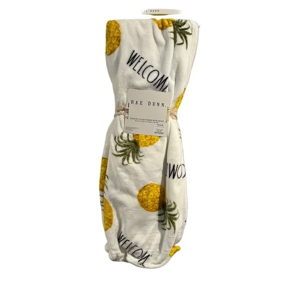Rae Dunn Welcome Pineapple Printed Plush Throw Blanket - New with Tags