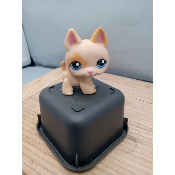Littlest Pet Shop LPS #1447 Dog Puppy German Shepherd Tan‎ Authentic Hasbro