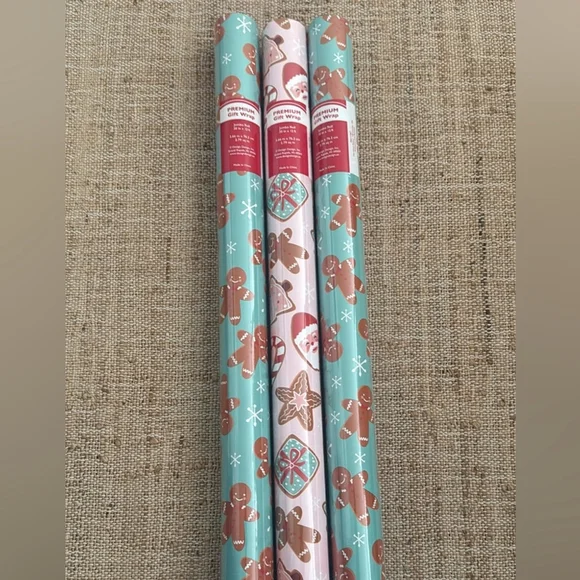 New Gingerbread Christmas Cookie Themed wrapping paper 1 teal roll