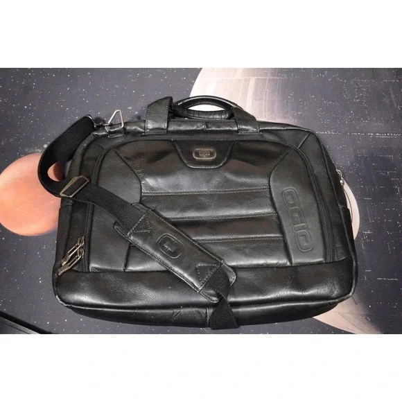OGIO Black Leather Laptop Shoulder Messenger Bag Padded Briefcase