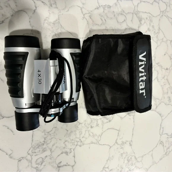 4x30 Compact Binoculars in Silver and Black