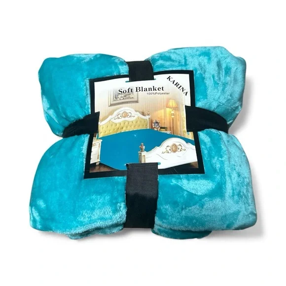 NWT KARINA KING SIZE FLANNEL/VELOUR‎ BLANKET