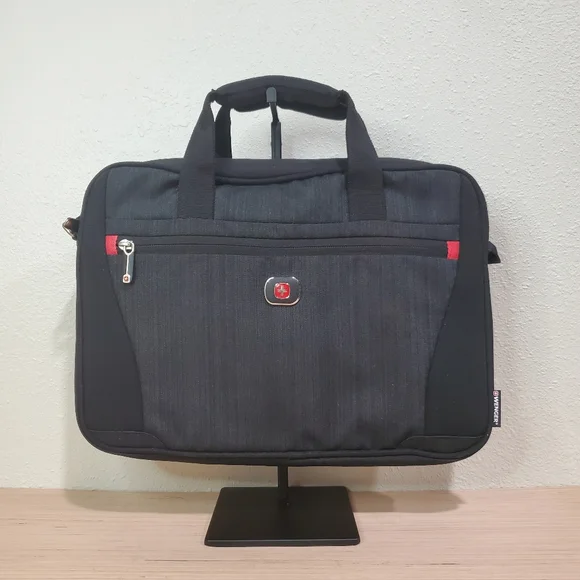 SwissGear Victorinox Wegner Case Carrier For A Laptop with Handles