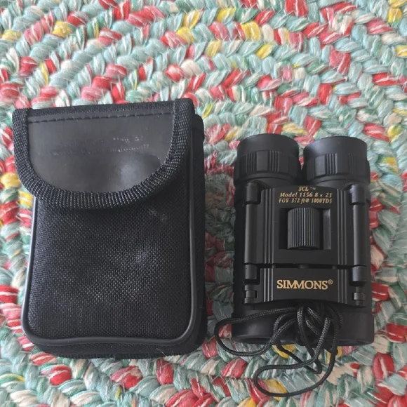 Simmons Black Compact Binoculars with Folding Design