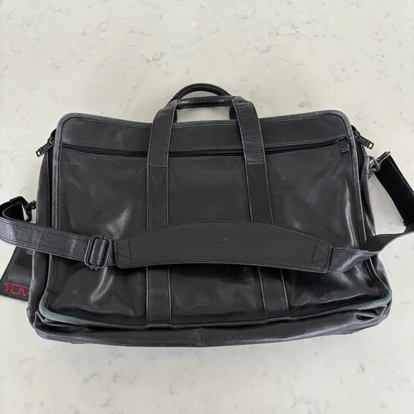Tumi Black Expandable Leather Computer Briefcase‎ Bag