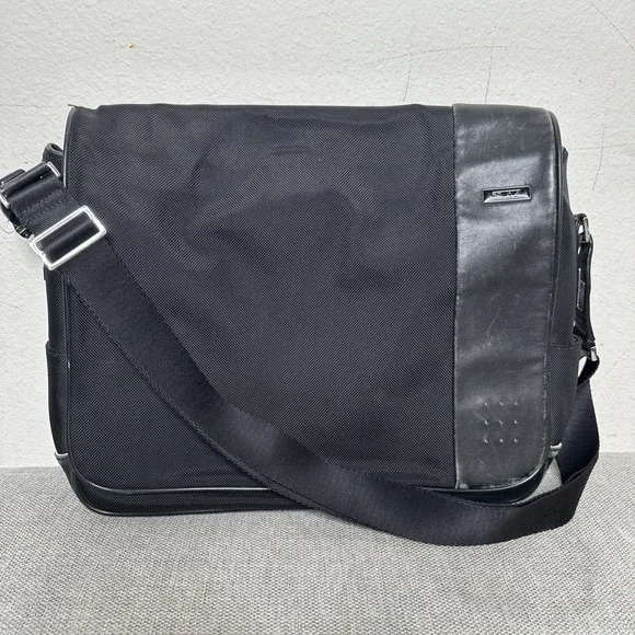 TUMI LXT Imagination Messenger Laptop Bag Black Nylon Leather Expandable 23671D