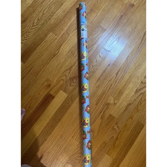Vtg Disney Winnie the Pooh Hallmark Gift Wrap 70 SQ FT Blue Tigger Christmas