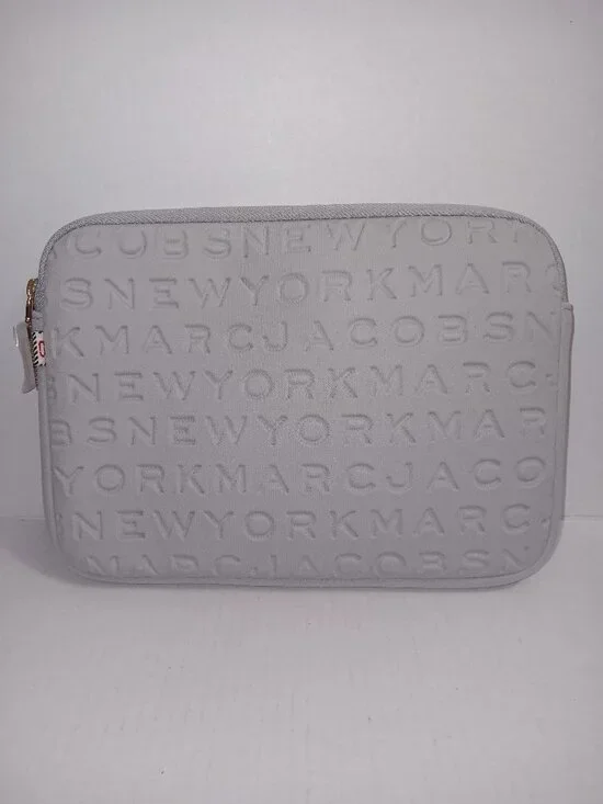MARC JACOBS LIKE NEW CONDITION LABTOP BAG