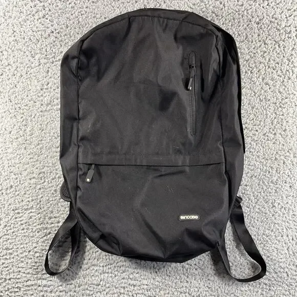 INCASE CAMPUS BACKPACK BLACK LAPTOP BOOK BAG SHOULDER STRAPS COMPACT ZIP UP