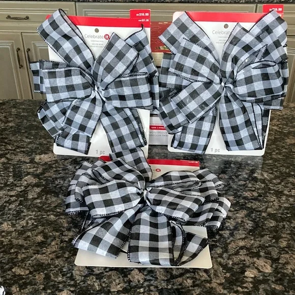CELEBRATE IT BLACK AND WHITE BUFFALO CHECK BOW LOT OF 3 NWT