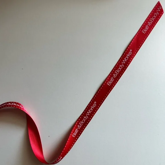 Bath & Body Works Vibrant Red Ribbon