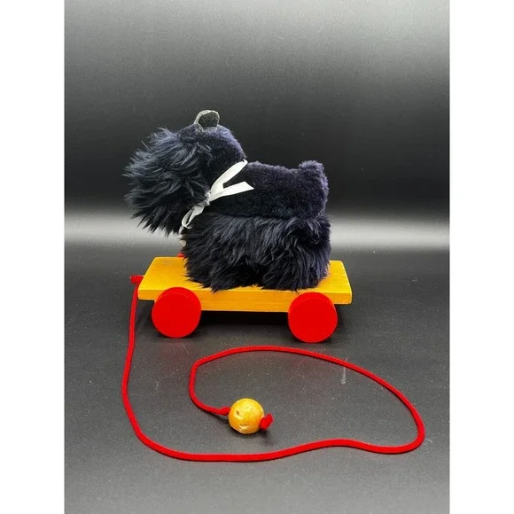 VTG Folk Art Figurine Scottish Terrier Dog Pull Toy