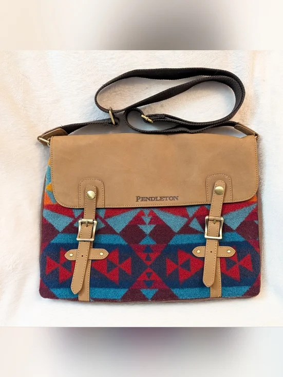 Vtg Pendleton Leather wool Messenger Laptop Bag crossbody EUC 15