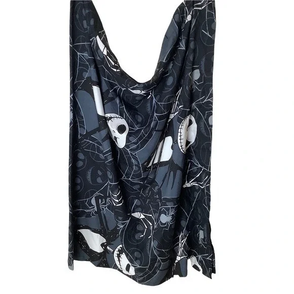 Nightmare Before Christmas Black White Skeleton‎ Lightweight Throw Blanket