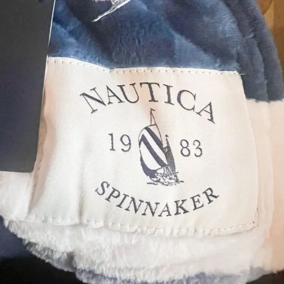 NWT Nautica Blue White Striped Plush Throw Blanket Coastal 60 x 50 Ultra Soft
