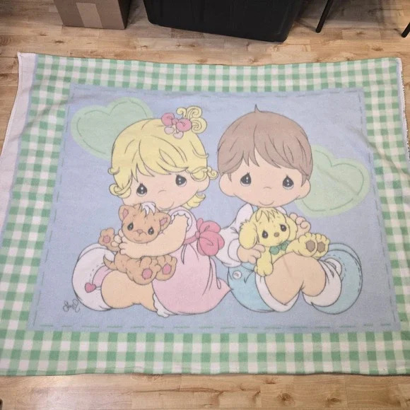 Precious Moments 2005 Fleece Blanket LARGE 62