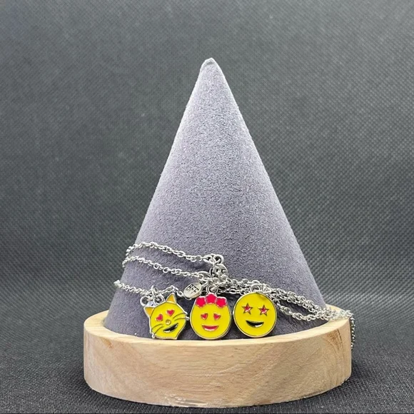 NWOT Best Friends Necklace Set of 3