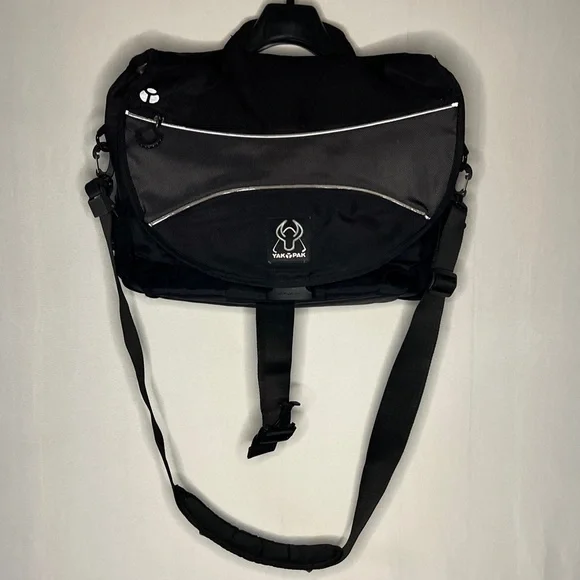 YAK PAC Messenger Crossbody Computer Bag Black Gray Many Pockets.