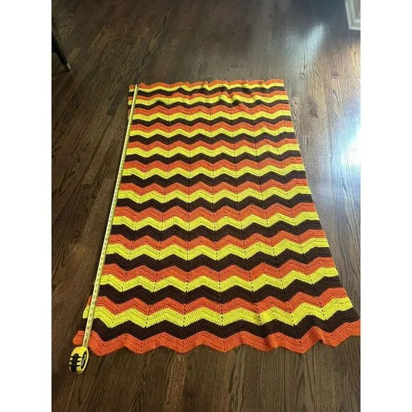 Vintage 70's Handmade Zig Zag Crochet Throw Afghan Blanket 66x 44 Fall colors‎