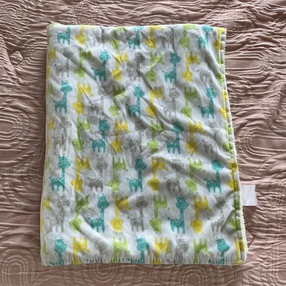 Giraffe Print Sherpa Fleece Baby Blanket Teal Yellow‎ Grey White Nursery Plush