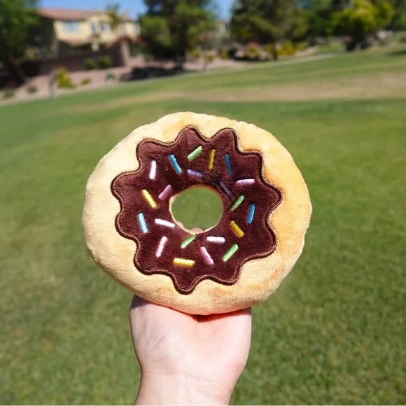 Donut Dog Toy🍩 squeaky plush dog toy