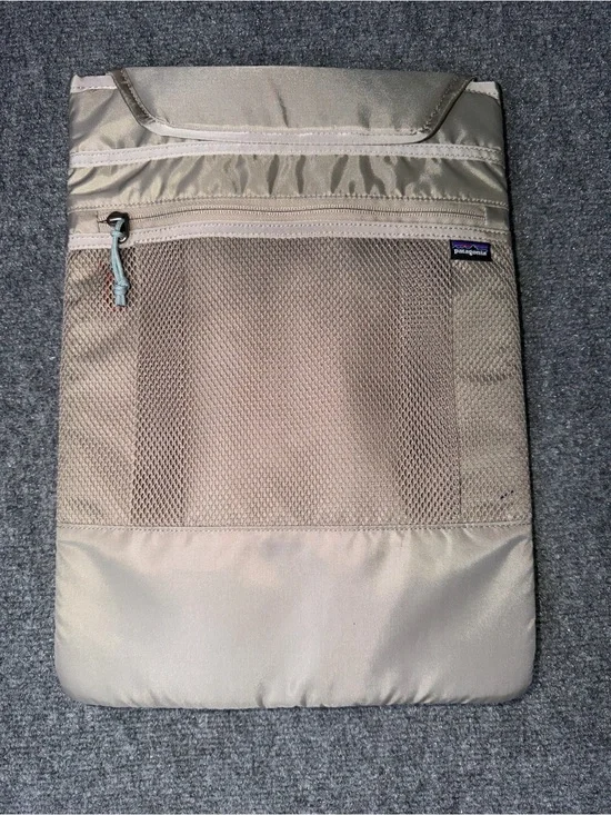 Patagonia Men's Travel Organizer Pouch - Khaki