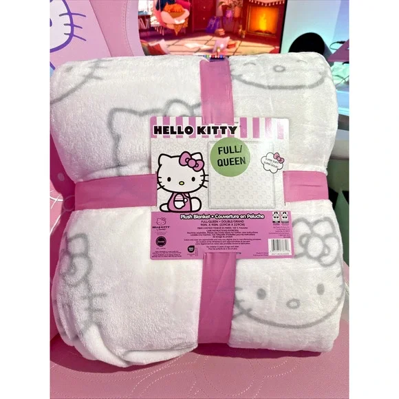 Hello Kitty Throw Blanket White Gray Grey Face Queen Super Soft 2024 Sanrio