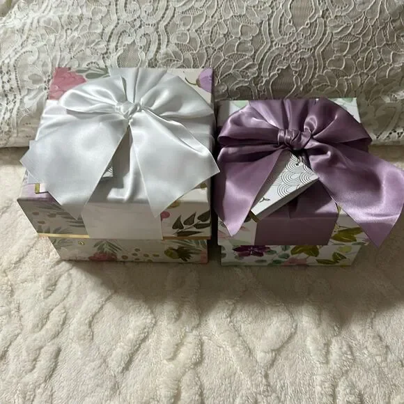 PAPYRUS Set of Two Floral Top White Lavender Bow Square Nesting Gift Boxes