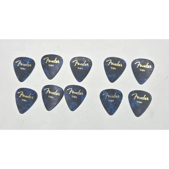 Fender Thin Guitar Picks 10 Pack Assorted Colors‎ & Designs With Storage Case