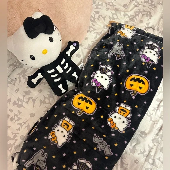 Hello kitty Halloween blanket and side stepper bundle