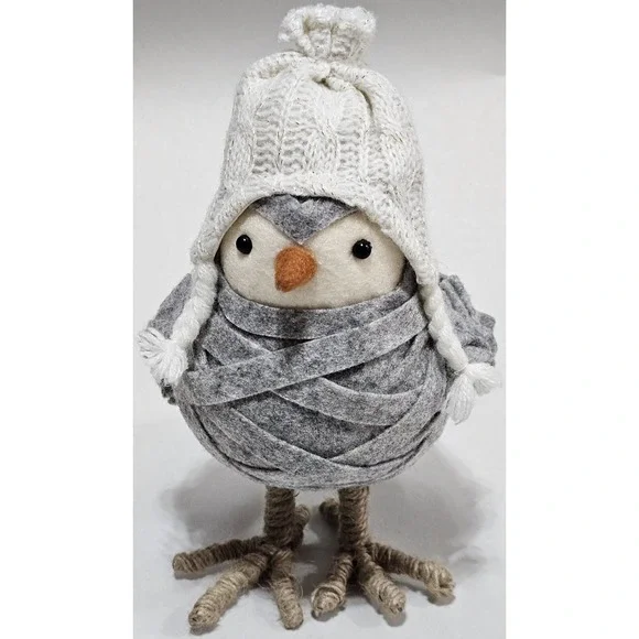 Target Spritz 2014 Bird Winter Wonderland Toboggan Hat Wondershop Feather Friend