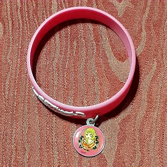 ED HARDY By Christian Audigier Bracelet Pink Silicon With Charm Bangle