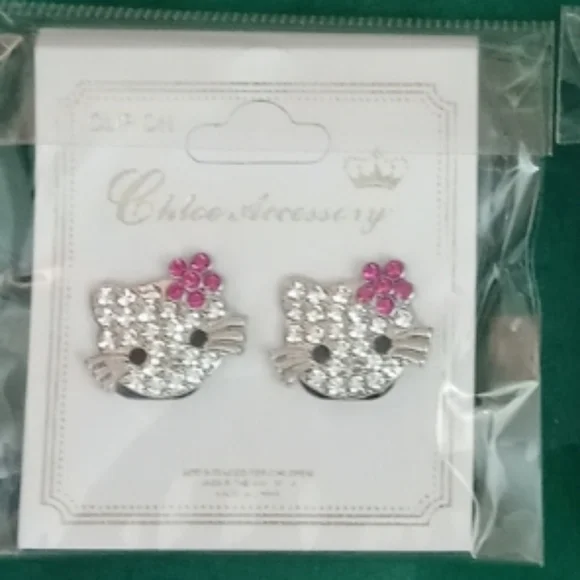 CUTE Hello Kitty CZ Rhinestone Earrings *CLIP ON* NEW NWT