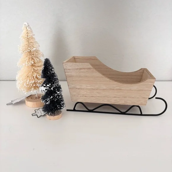 TARGET Wood Sleigh & Bottle Brush Trees NWT