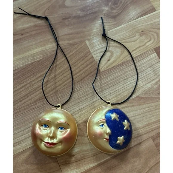 Velentino Plastic‎ Charms Ornaments