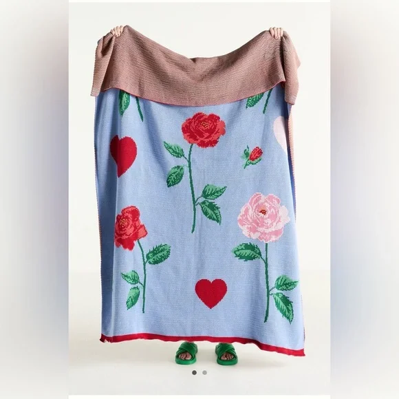 Anthropologie Pale Blue Rose & Heart Knit Throw with Tan Border