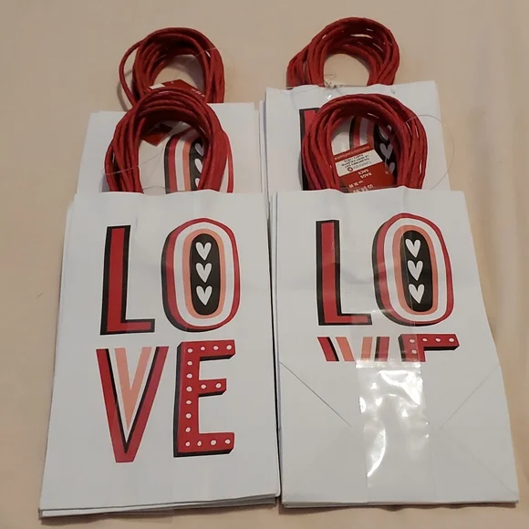 24 LOVE Gift Bags.