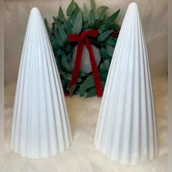 Target 🎯 2 Pearl Large Ceramic Trees
